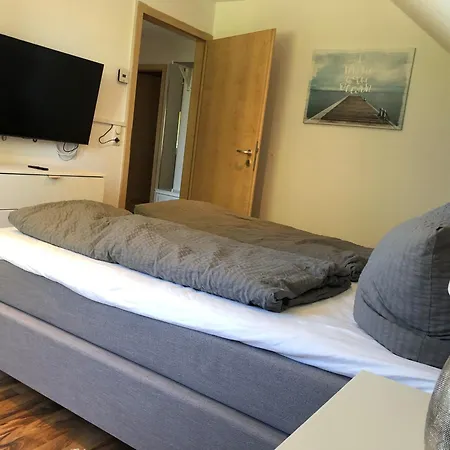 St Andrews Obergeschoss Apartment Goehren-Lebbin